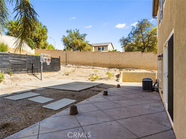 28002 Kenny Lane, Saugus CA: https://media.crmls.org/medias/6c702cfd-8ac1-4d1d-940b-9ac4712421d4.jpg