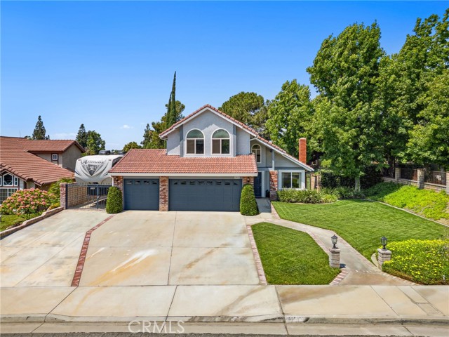 1251 Shakespeare Drive, Riverside CA: https://media.crmls.org/medias/6c70d71d-46be-4167-a502-d6c104ee11dc.jpg