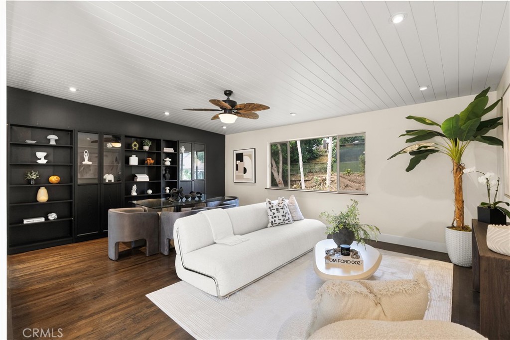 6c71269d D725 42ee 9426 677c5a5e0d06