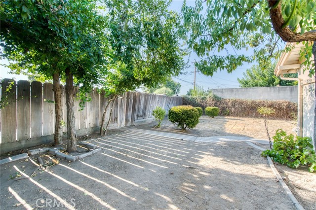 Detail Gallery Image 34 of 35 For 1011 N Thorne Ave, Fresno,  CA 93728 - 3 Beds | 1 Baths