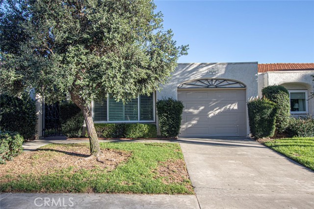 Detail Gallery Image 2 of 29 For 3520 Bahia Blanca a,  Laguna Woods,  CA 92637 - 2 Beds | 2 Baths