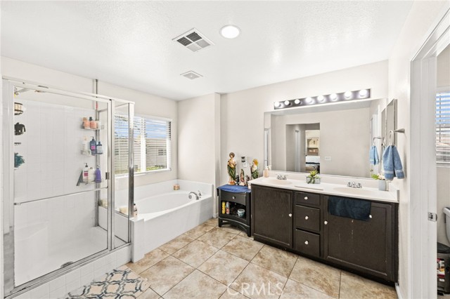 Image 27 of 45 For 25969 Magnifica Court