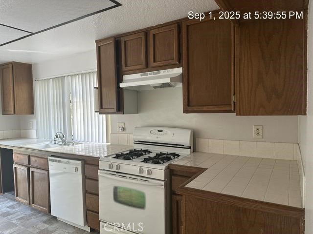 Detail Gallery Image 2 of 5 For 22935 True Grit Pl, Diamond Bar,  CA 91765 - 3 Beds | 2 Baths