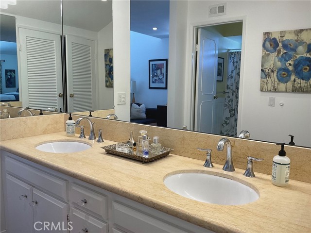 Detail Gallery Image 20 of 28 For 1814 Tanager Dr, Costa Mesa,  CA 92626 - 4 Beds | 2/1 Baths