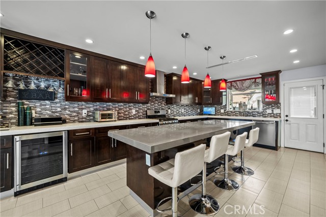 Detail Gallery Image 9 of 29 For 16510 Buchet Dr, Granada Hills,  CA 91344 - 3 Beds | 2 Baths