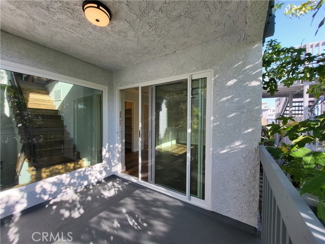 Detail Gallery Image 22 of 39 For 161 Monterey Bld a,  Hermosa Beach,  CA 90254 - 3 Beds | 2/1 Baths