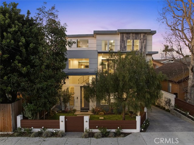 Detail Gallery Image 46 of 49 For 1729 Harriman Ln a,  Redondo Beach,  CA 90278 - 4 Beds | 3/1 Baths