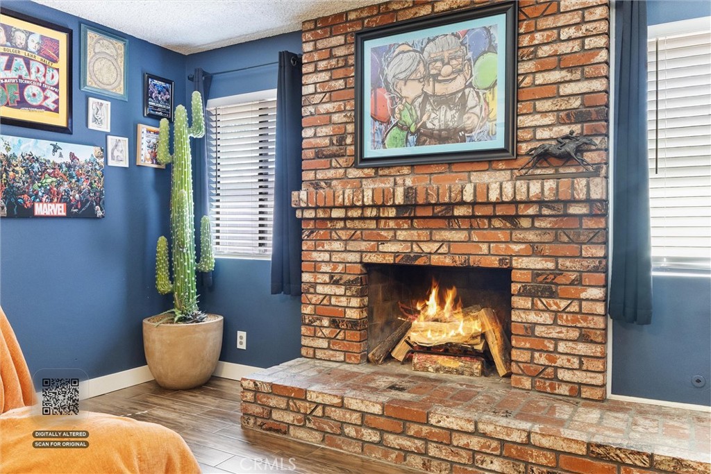https://media.crmls.org/medias/6c7558a9-cade-49d7-89bf-475da286d9d4.jpg?preset=X-Large