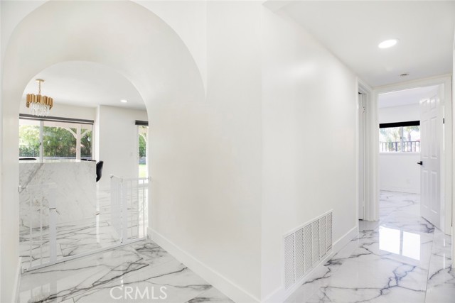 20128 Cavern Court, Saugus CA: https://media.crmls.org/medias/6c75721b-2377-4bc9-a798-9bc91beb7691.jpg