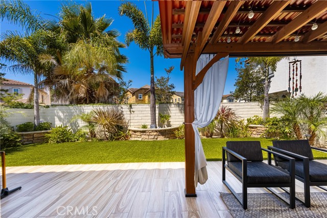 Detail Gallery Image 7 of 57 For 1044 Coronado Dr, Costa Mesa,  CA 92626 - 4 Beds | 2/1 Baths