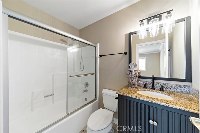 Detail Gallery Image 26 of 44 For 1771 Redondo Ave #204,  Long Beach,  CA 90804 - 2 Beds | 2 Baths