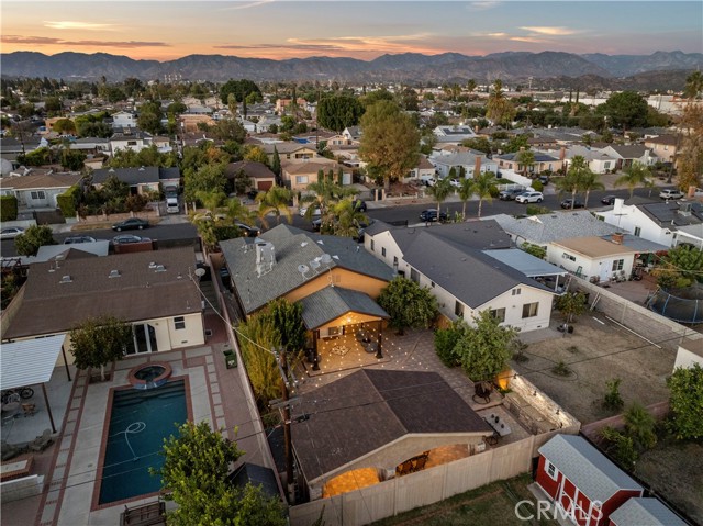 Detail Gallery Image 66 of 70 For 11942 Arminta Street, North Hollywood,  CA 91605 - 3 Beds | 2/1 Baths