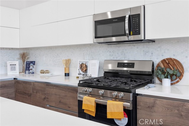 Detail Gallery Image 15 of 55 For 14425 Buvan Ct, Moreno Valley,  CA 92555 - 5 Beds | 3/1 Baths