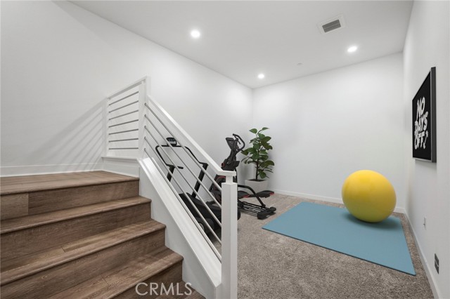 Detail Gallery Image 18 of 21 For 279 Dockside Ln, San Pedro,  CA 90731 - 3 Beds | 3/1 Baths