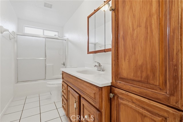 Detail Gallery Image 20 of 38 For 2211 Barbour Ct, San Pedro,  CA 90731 - 4 Beds | 2 Baths