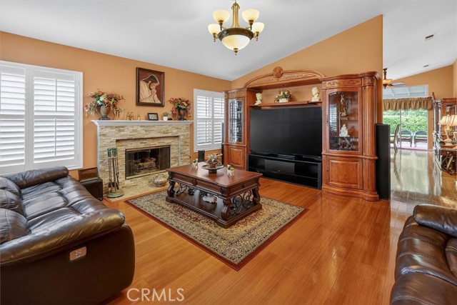 Detail Gallery Image 6 of 34 For 25845 Anderson Ln, Stevenson Ranch,  CA 91381 - 3 Beds | 2 Baths