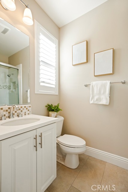 Image 39 of 75 For 2282 Rosecrans Court