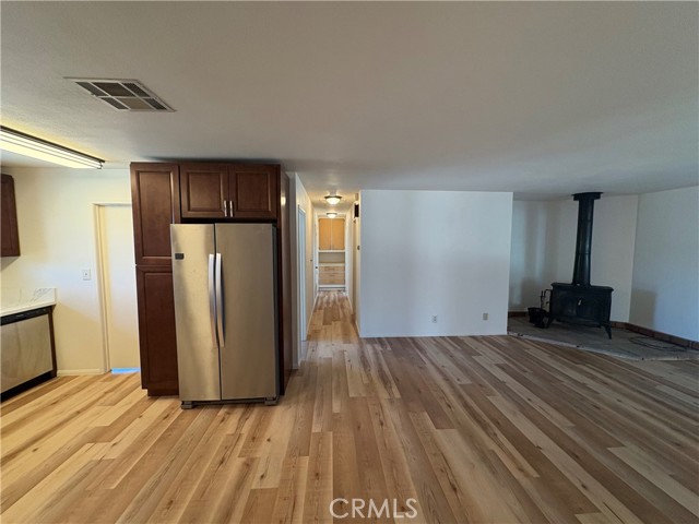 Detail Gallery Image 5 of 25 For 14311 Mandan Rd, Apple Valley,  CA 92307 - 3 Beds | 2/1 Baths