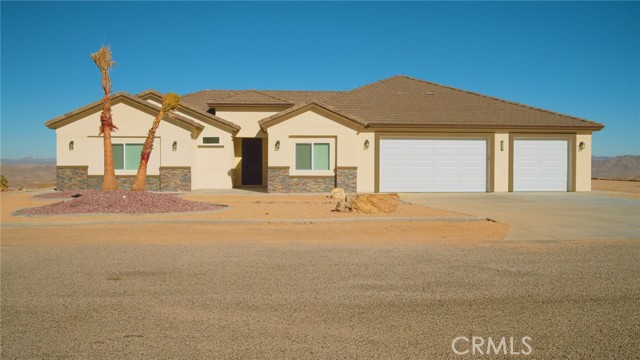 Detail Gallery Image 2 of 33 For 28060 Calcite St, Barstow,  CA 92311 - 4 Beds | 3 Baths