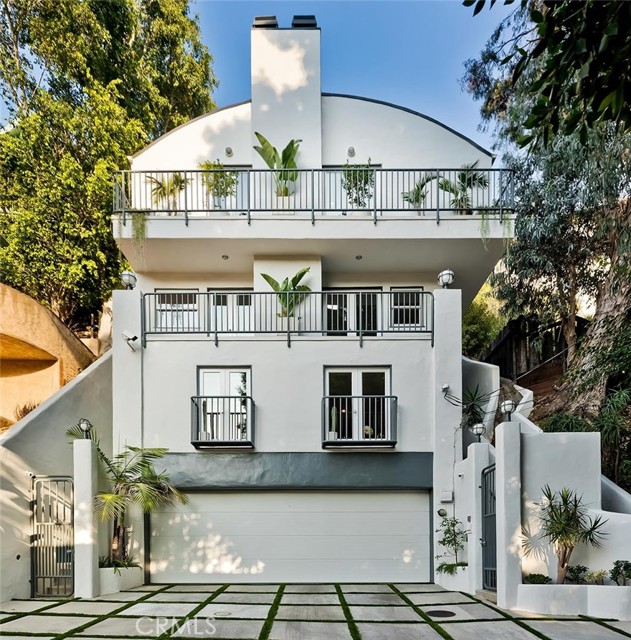 Front Image Thumbnail for CRTR25279351