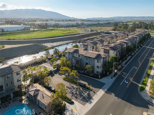 Detail Gallery Image 32 of 33 For 1038 Savi Dr #101,  Corona,  CA 92878 - 3 Beds | 2/2 Baths