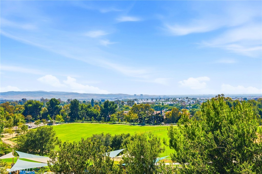 https://media.crmls.org/medias/6c7c3235-034d-41de-9cc3-0caedd986fce.jpg?preset=X-Large