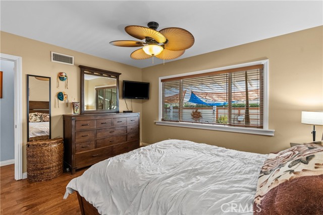 Detail Gallery Image 40 of 59 For 10500 Swinton Ave, Granada Hills,  CA 91344 - 3 Beds | 2 Baths