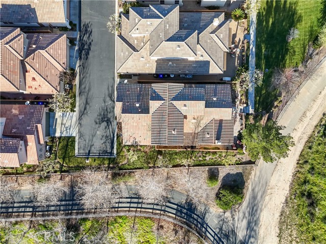 Detail Gallery Image 34 of 44 For 27976 Red Pine Ct, Valencia,  CA 91354 - 2 Beds | 3 Baths