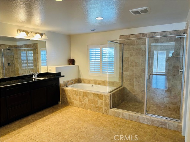 Detail Gallery Image 15 of 27 For 7497 Sanctuary Dr, Corona,  CA 92883 - 5 Beds | 3/1 Baths