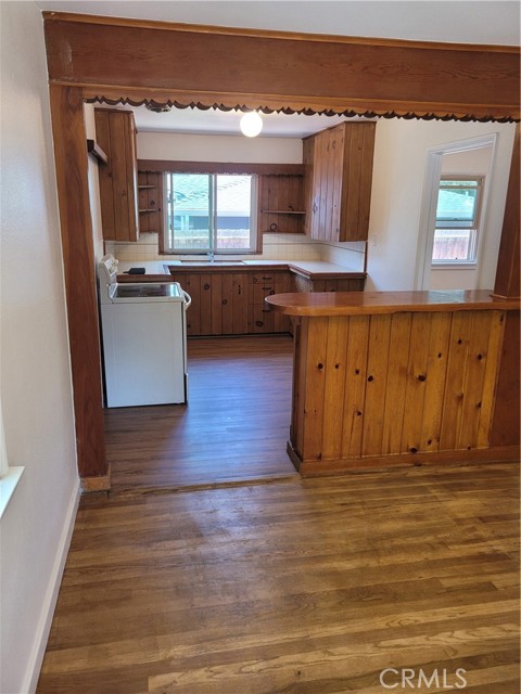 21205 Lopez Street, Woodland Hills CA: https://media.crmls.org/medias/6c7e8249-3dcb-4de6-bfeb-131cc7ad0db7.jpg
