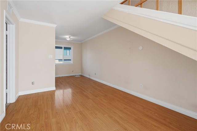 6101 Fulton Avenue, 9 photo 12