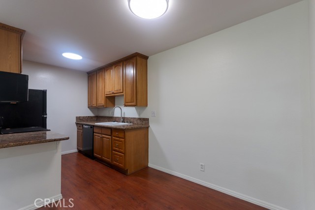 Detail Gallery Image 10 of 27 For 564 N Bellflower Bld #218,  Long Beach,  CA 90814 - 1 Beds | 1 Baths