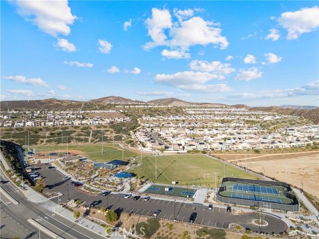 Detail Gallery Image 47 of 49 For 18175 Meridian Ln, Saugus,  CA 91350 - 3 Beds | 2/1 Baths