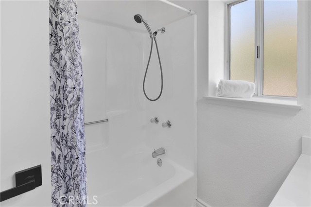 21229 Balsa Street, Apple Valley CA: https://media.crmls.org/medias/6c810c4a-9101-4494-817e-3b7a4c88bdbc.jpg