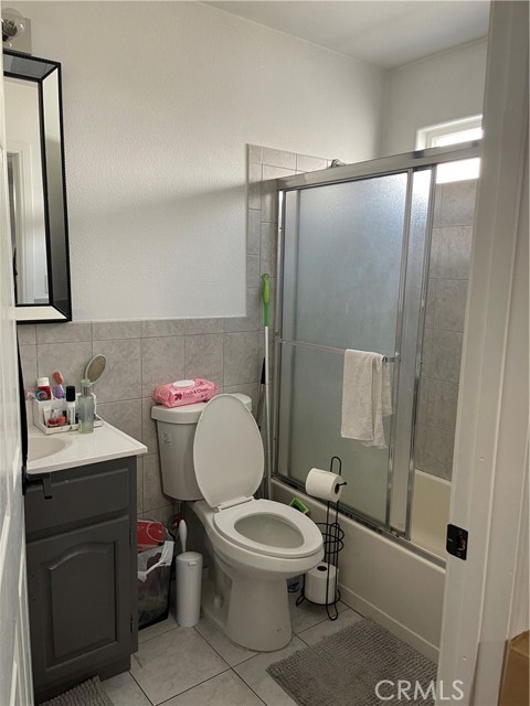 Detail Gallery Image 16 of 20 For 1416 Orange, Long Beach,  CA 90813 - 6 Beds | 4 Baths