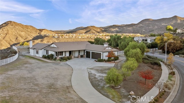 101 Via De La Valle, Lake Elsinore CA: https://media.crmls.org/medias/6c839175-44ab-4ed7-a3f4-138a603595d2.jpg