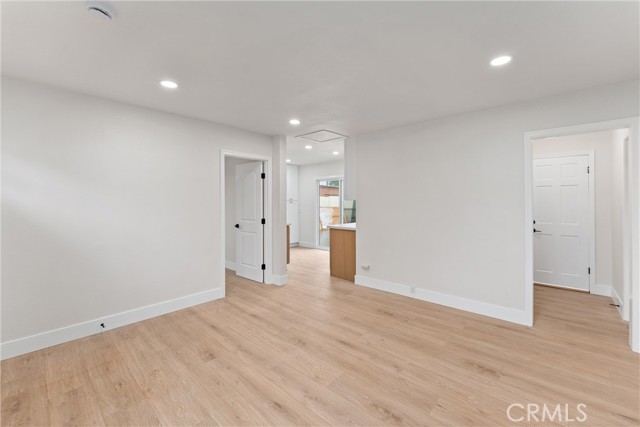 Detail Gallery Image 8 of 36 For 920 W Hollyvale St, Azusa,  CA 91702 - 2 Beds | 2 Baths