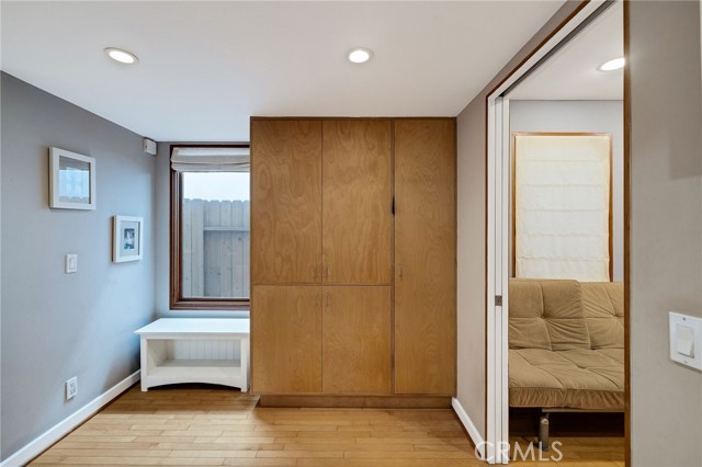 1204 19th Street, Hermosa Beach, California 90254, 3 Bedrooms Bedrooms, ,2 BathroomsBathrooms,Residential,Sold,19th,SB25046452