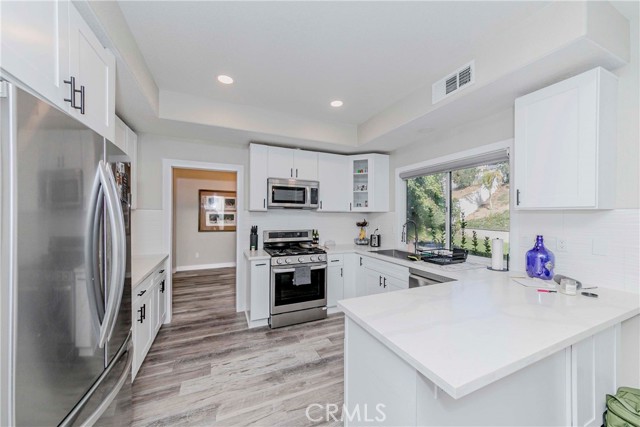 Detail Gallery Image 24 of 67 For 16396 High Bluff Ct, Riverside,  CA 92503 - 4 Beds | 3 Baths