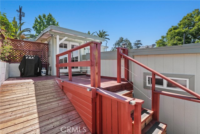 10739 Helendale photo 31