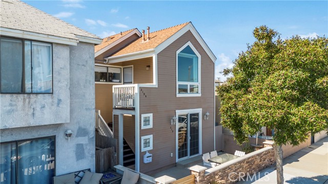 219 32nd Street, Newport Beach CA: https://media.crmls.org/medias/6c88fc21-cc84-4d8a-a8fc-2aadafd1875a.jpg