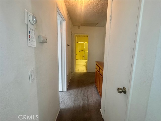 15469 Chaparral Street, Victorville CA: https://media.crmls.org/medias/6c8a683e-7eb8-441e-983f-c26089790364.jpg