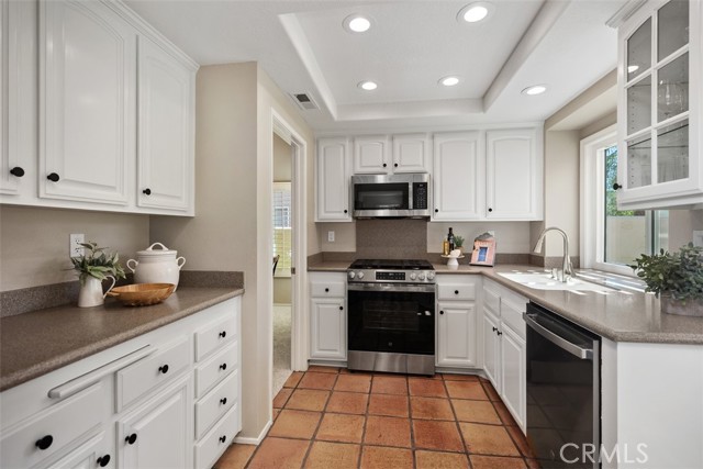 29 Raposa, Rancho Santa Margarita CA: https://media.crmls.org/medias/6c8b83e1-b966-476c-91fe-035fd4b36055.jpg