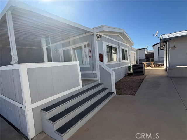 Detail Gallery Image 5 of 24 For 148574 Panoply, Needles,  CA 92363 - 2 Beds | 2 Baths