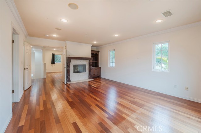 2913 Delaware Avenue, Santa Monica CA: https://media.crmls.org/medias/6c8c39bf-17c6-4535-b1c3-b267d7662b3e.jpg