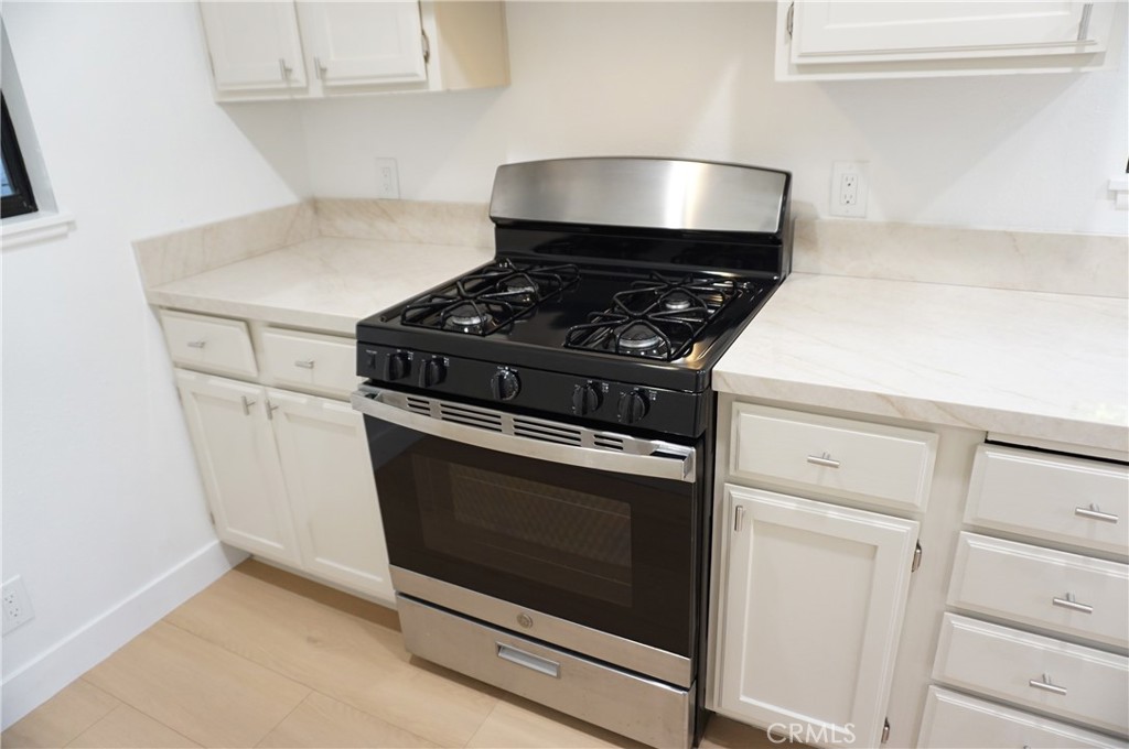 6C8D5C95 8626 4A8B A07A 3F583017B1D3 3948 Pennsylvania Avenue, Glendale, Ca 91214 &Lt;Span Style='BackgroundColor:transparent;Padding:0Px;'&Gt; &Lt;Small&Gt; &Lt;I&Gt; &Lt;/I&Gt; &Lt;/Small&Gt;&Lt;/Span&Gt;