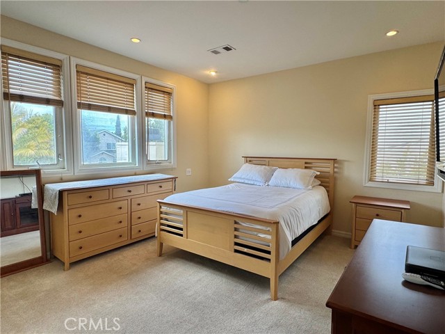 458 S Clark Drive, Beverly Hills CA: https://media.crmls.org/medias/6c8d6231-771e-4868-9bb7-f78c13a7e776.jpg