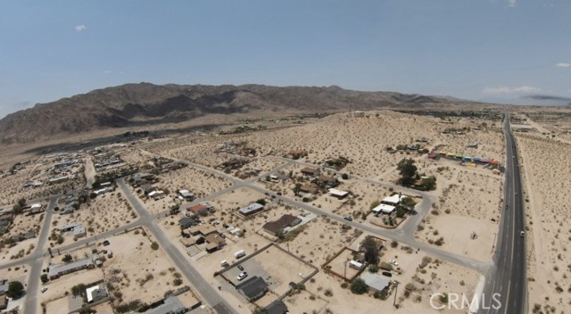 6549 Bullion Avenue, 29 Palms CA: https://media.crmls.org/medias/6c8d671d-5222-4683-bb9d-148ed90cff7e.jpg