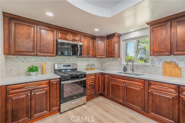 Detail Gallery Image 13 of 54 For 1624 Doverfield Ave, Hacienda Heights,  CA 91745 - 4 Beds | 3 Baths