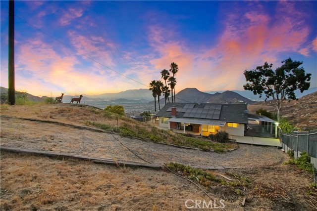 Detail Gallery Image 5 of 66 For 8555 Pigeon Pass Rd, Moreno Valley,  CA 92557 - 4 Beds | 2 Baths